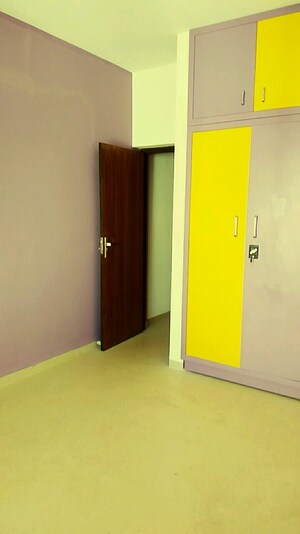 Room in 3 BHK Apartment at Jp Nagar Phase 7 – for Sale