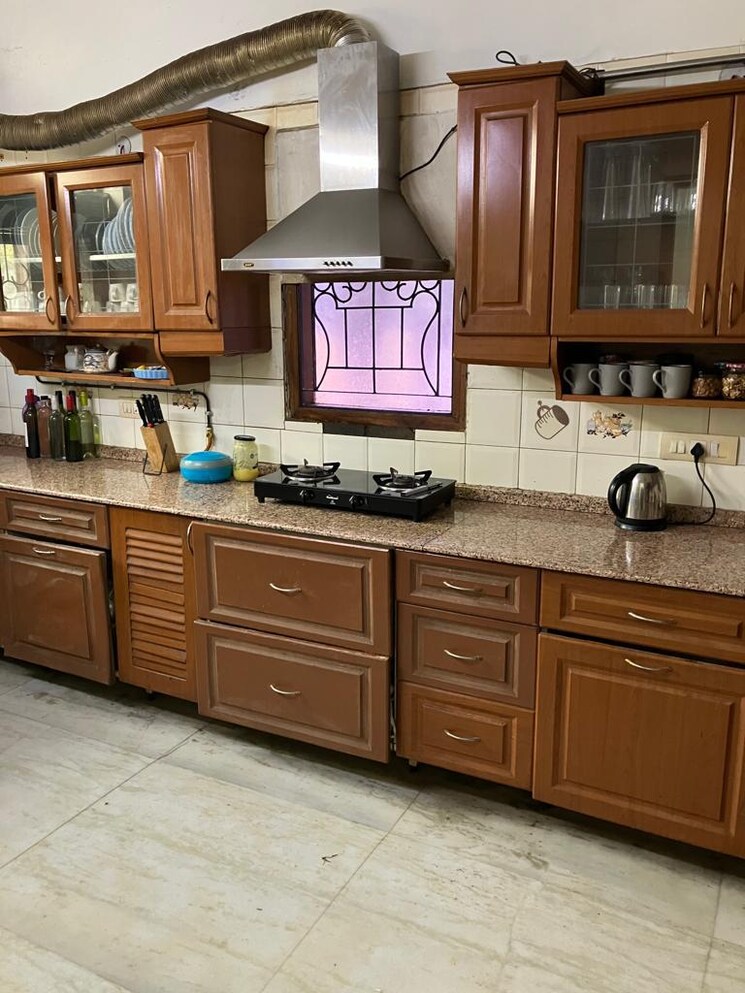 Kitchen, sector 51 6+ Bedroom 450 Sq.Mt. Villa In Sector 51 Noida 9326463