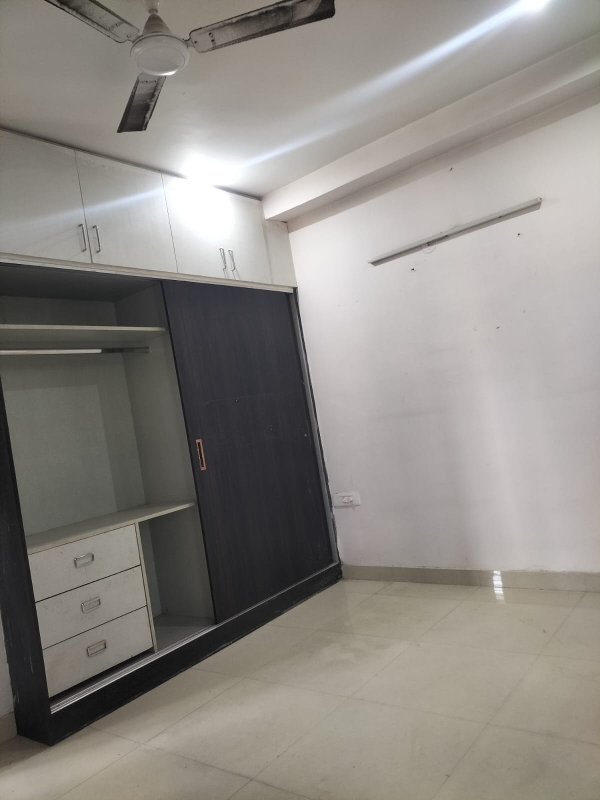 2 BHK + Pooja Room Builder Floor For Rent in Sector 9A