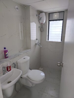 Bathroom in 1 BHK Apartment at Dombivli East – for Rent