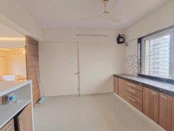 Room in 4 BHK Apartment at Siddivinayak Aarundhati Heights, Chembur – for Rent