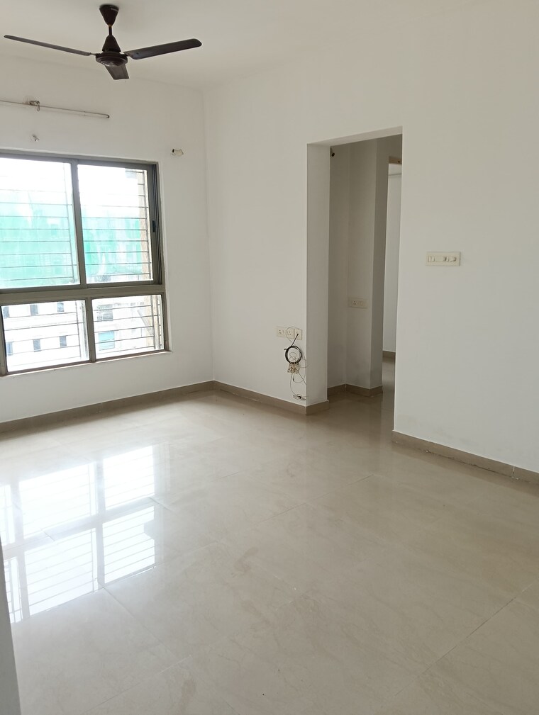 Room, dombivli east 1 Bedroom 500 Sq.Ft. Apartment In Dombivli East Thane 9326518