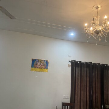 Furnished Amenities in 2 BHK Independent House at Unitech Vistas, Sector 70 – for Sale