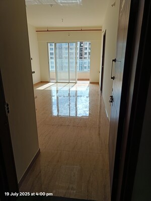 Room in 3 BHK Apartment at VTP Beaumonde, Kharadi – for Rent