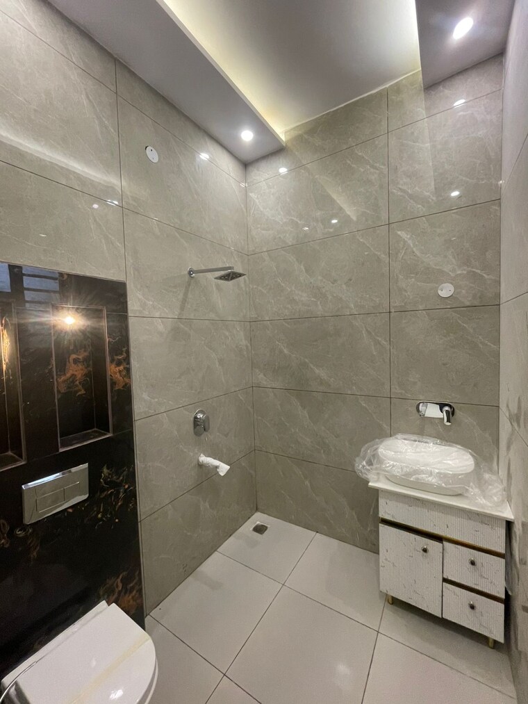 Bathroom, ambala highway 6 Bedroom 200 Sq.Yd. Independent House In Ambala Highway Zirakpur 9326672
