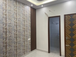 Room in 6 BHK Independent House at Ambala Highway – for Sale