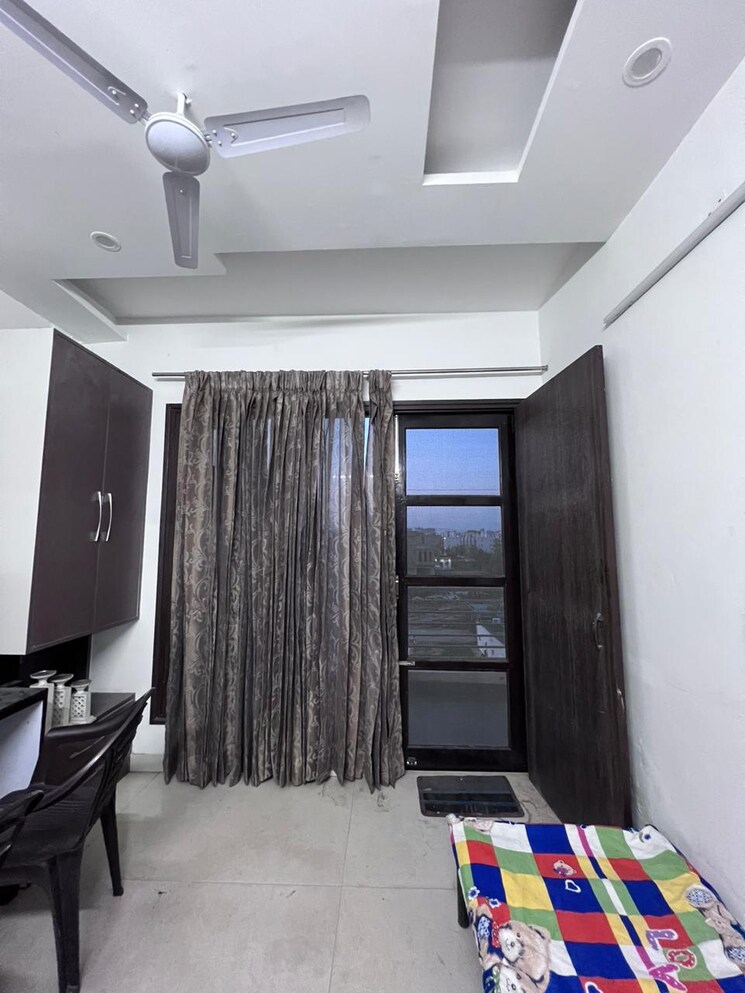Bedroom, aura-homes 2 Bedroom 1600 Sq.Ft. Apartment In Patiala Road Zirakpur 9326707