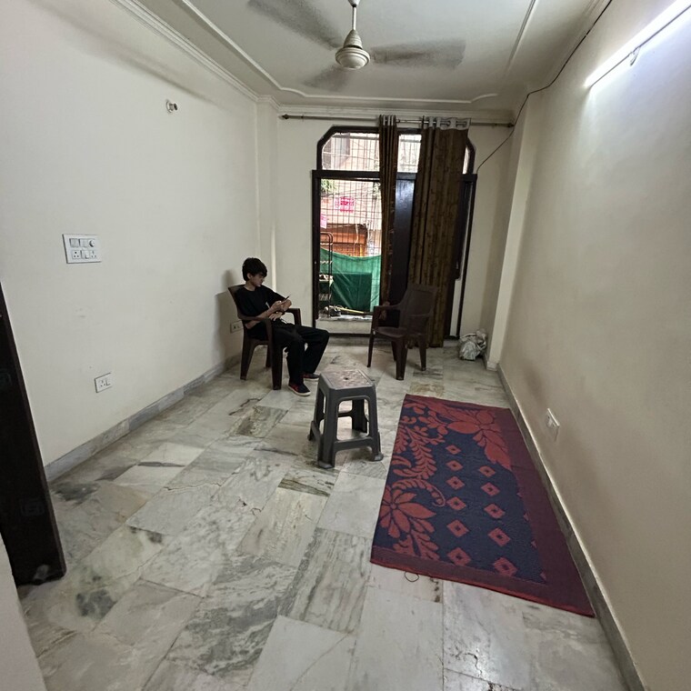 Team Area, kotla mubarakpur 2 Bedroom 700 Sq.Ft. Builder Floor In Kotla Mubarakpur Delhi 9326705