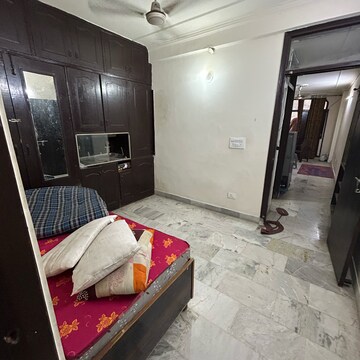 Bedroom in 2 BHK Builder Floor at Kotla Mubarakpur – for Rent