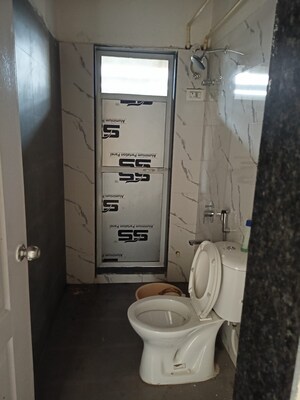 Bathroom in 1 BHK Apartment at Dombivli East – for Rent