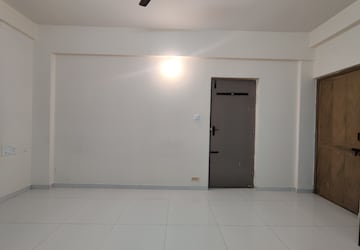 Room in 2 BHK Apartment at Nandanam Paradise, Horamavu – for Sale