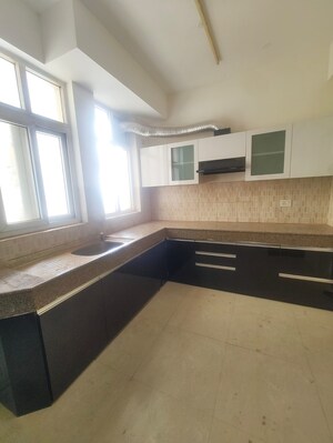 Kitchen in 3.5 BHK Apartment at One Indiabulls, Sector 104 – for Rent