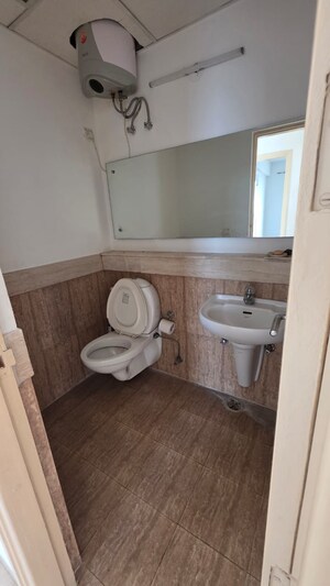 Bathroom in 4 BHK Apartment at Unitech Heritage City, Sector 25 – for Sale