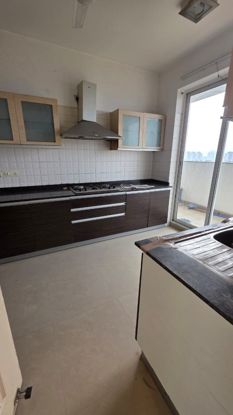 Kitchen, unitech-heritage-city 4 Bedroom 3890 Sq.Ft. Apartment In Sector 25 Gurgaon 9326864