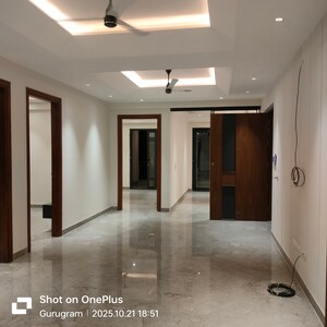 Building Lobby in 4 BHK Builder Floor at Sector 15 – for Rent