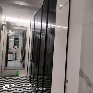  4 BHK Builder Floor at Sector 15 – for Rent