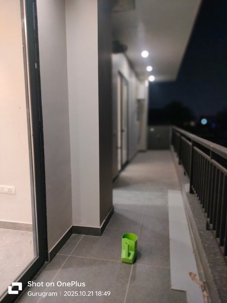 Balcony, sector 15 4 Bedroom 4000 Sq.Ft. Builder Floor In Sector 15 Gurgaon 9326879