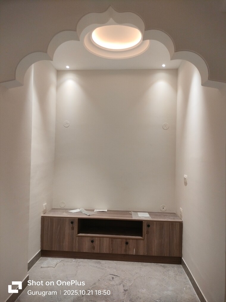 Other, sector 15 4 Bedroom 4000 Sq.Ft. Builder Floor In Sector 15 Gurgaon 9326879