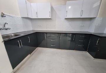 Kitchen in 3 BHK Apartment at Emaar MGF Emerald Hills, Sector 65 – for Sale