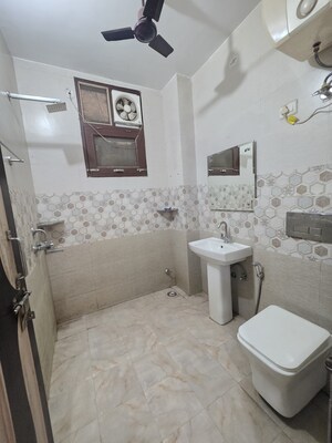 Bathroom in 3 BHK Apartment at Emaar MGF Emerald Hills, Sector 65 – for Sale