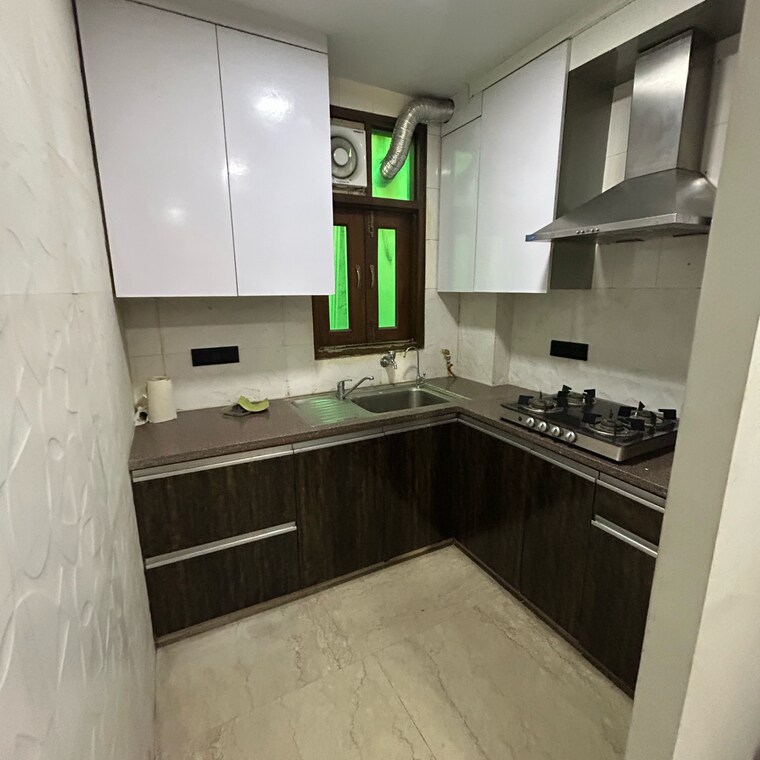 Kitchen, south extension i 3 Bedroom 1800 Sq.Ft. Builder Floor In South Extension I Delhi 9326985