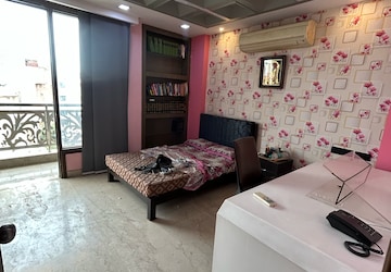 3 BHK Builder Floor For Sale in South Extension I