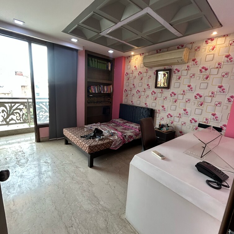 Cover Image, south extension i 3 Bedroom 1800 Sq.Ft. Builder Floor In South Extension I Delhi 9326808