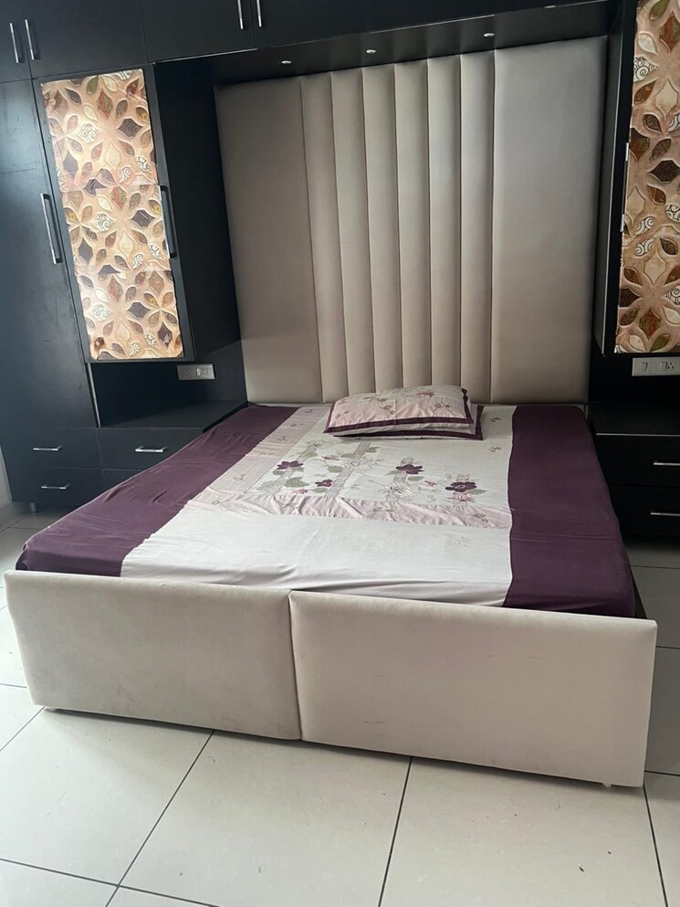 Bedroom, sector 14 2 Bedroom 500 Sq.Ft. Penthouse In Sector 14 Sonipat 9326881