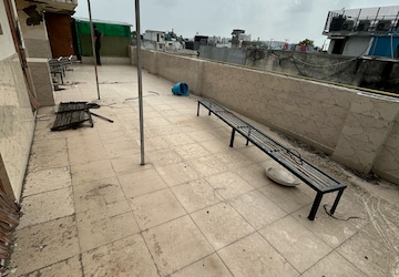 Balcony in 3 BHK Builder Floor at South Extension I – for Sale