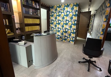 Team Area in 3 BHK Builder Floor at South Extension I – for Sale