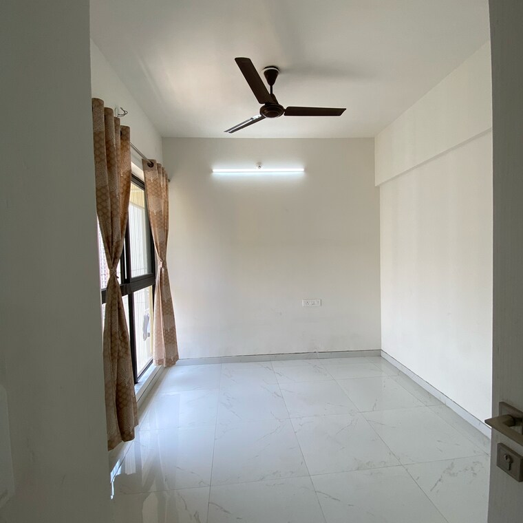 Room, runwal-gardens 1 Bedroom 353 Sq.Ft. Apartment In Bhadra Nagar Thane 9326898