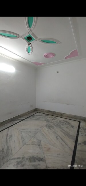 Room in 2 BHK Builder Floor at Uttam Nagar – for Rent