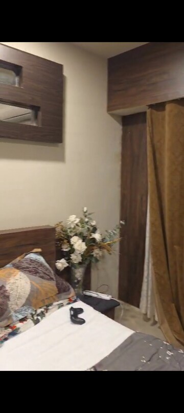 Bedroom in 2 BHK Apartment at Suba Zircon, Andheri East – for Rent