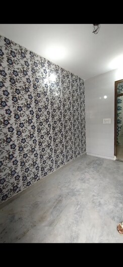 1 BHK + Extra Room Builder Floor For Sale in Uttam Nagar