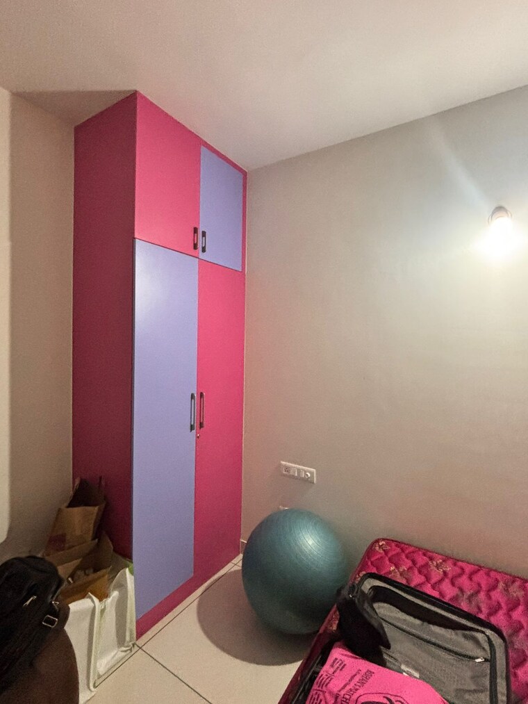 Room, prestige-lakeside-habitat 3 Bedroom 1655 Sq.Ft. Apartment In Varthur Bangalore 9326991