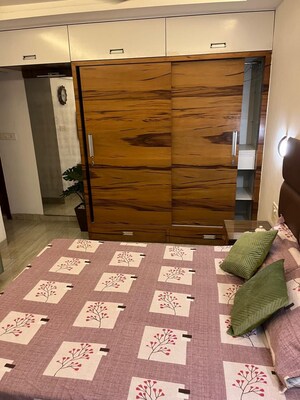 Furnished Amenities in 3 BHK Apartment at Best Complex Andheri West, Andheri West – for Rent