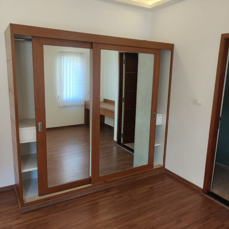Room, snn-clermont 3 Bedroom 2600 Sq.Ft. Apartment In Veerannapalya Bangalore 9327002