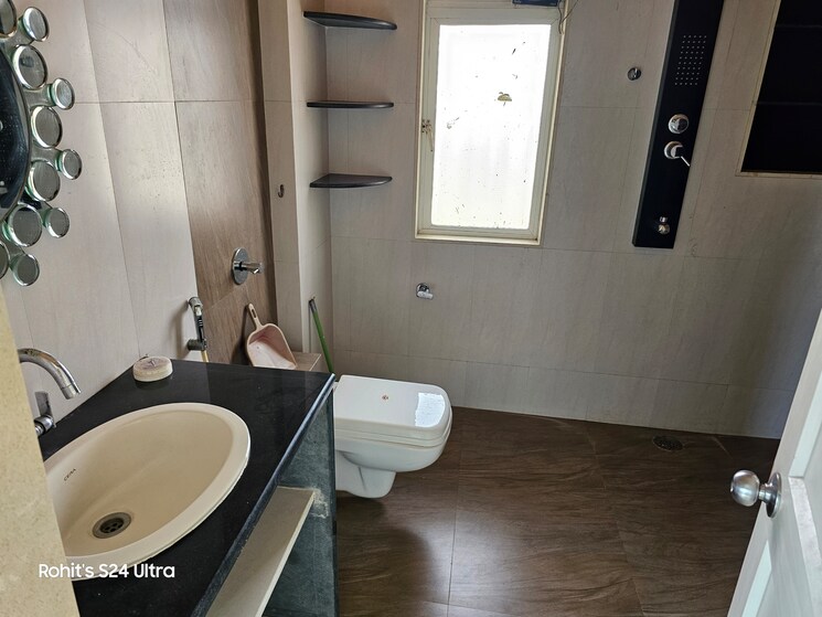 Bathroom, vijay-nakshatra 3 Bedroom 1400 Sq.Ft. Apartment In Ghodbunder Road Thane 9327022
