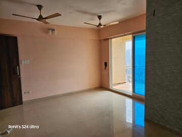 Room in 3 BHK Apartment at Vijay Nakshatra, Ghodbunder Road – for Rent