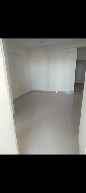 Room in 2 BHK Apartment at Pyramid Pride, Sector 76 – for Rent