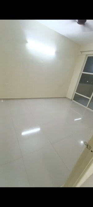 Room in 2 BHK Apartment at Pyramid Pride, Sector 76 – for Rent