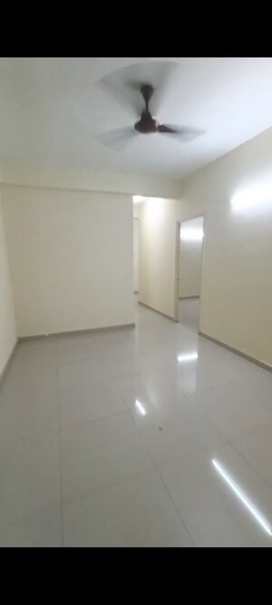 Room in 2 BHK Apartment at Pyramid Pride, Sector 76 – for Rent