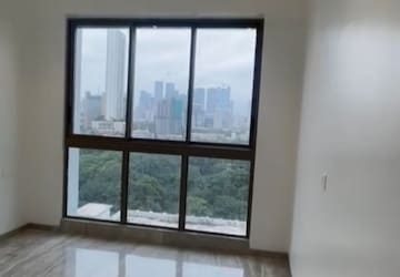 Room in 3 BHK Apartment at Prestige Jasdan Classic, Mahalaxmi – for Rent