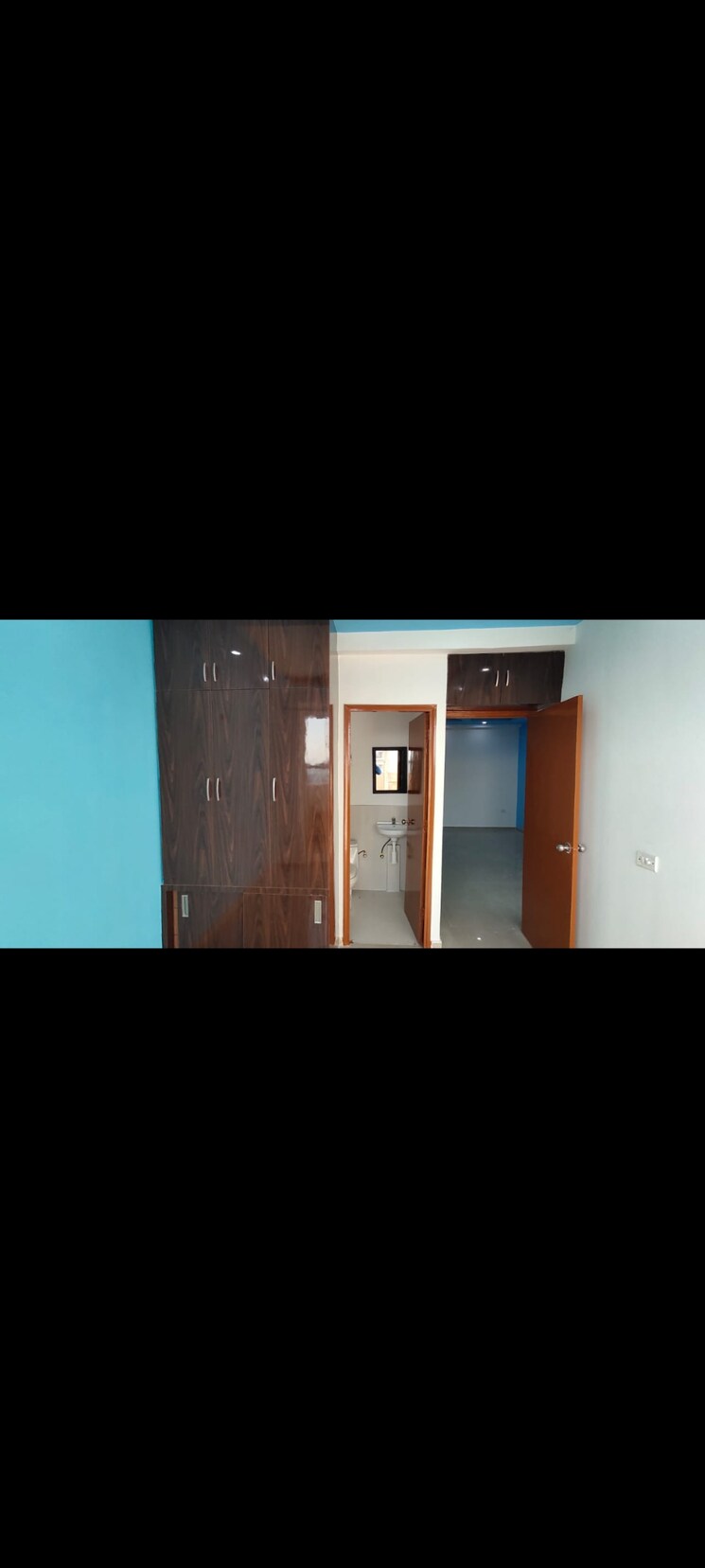 Room, pyramid-urban-homes 2 Bedroom 625 Sq.Ft. Apartment In Sector 70a Gurgaon 9327064