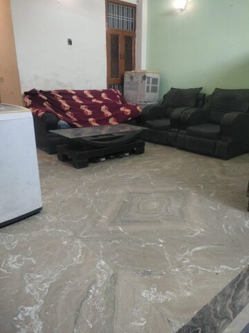 Living Room in 2 BHK Builder Floor at Onyx Plaza, Vasundhara Sector 3 – for Rent