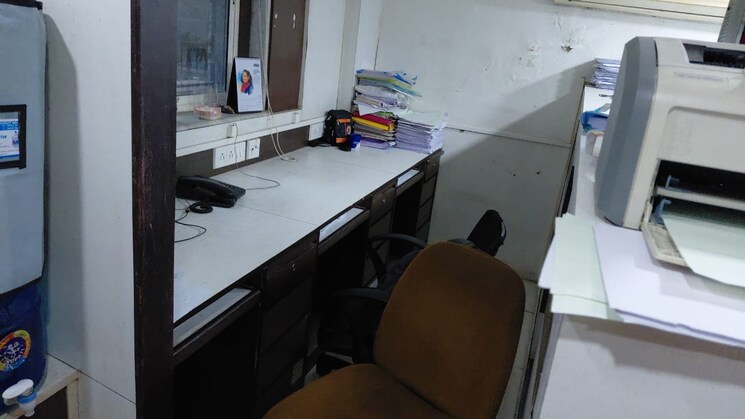 Team Area, bbd bagh Commercial Office Space 1000 Sq.Ft. In Bbd Bagh Kolkata 9327091