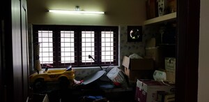 Bedroom in 4 BHK Independent House at Avenue Road – for Sale