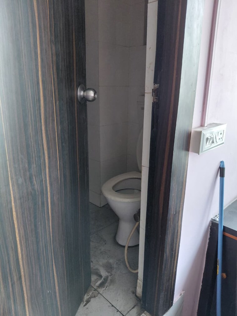 undefined, minto park Commercial Office Space 800 Sq.Ft. In Minto Park Kolkata 9327125