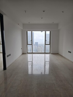 Room in 3 BHK Apartment at Lodha World One, Worli – for Rent