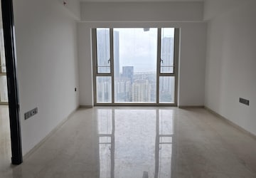 Room in 3 BHK Apartment at Lodha World One, Worli – for Rent